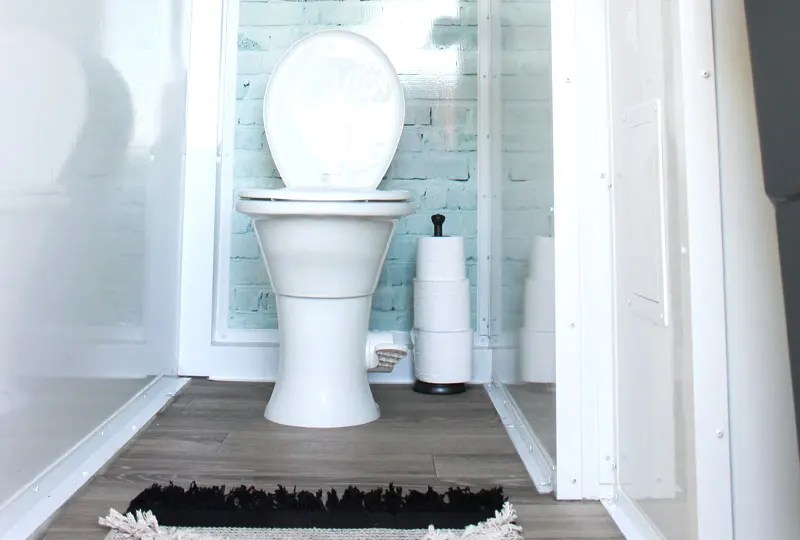 Short & Long-Term Portable Bathroom Rental Keyes